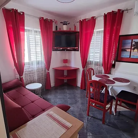 Apartman Red Gold Pula